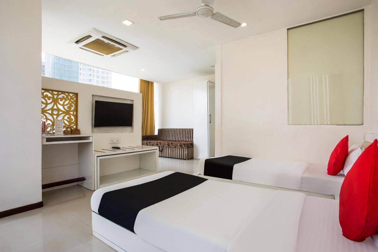 Capital O 35557 Hotel Aura Mumbai Eksteriør bilde